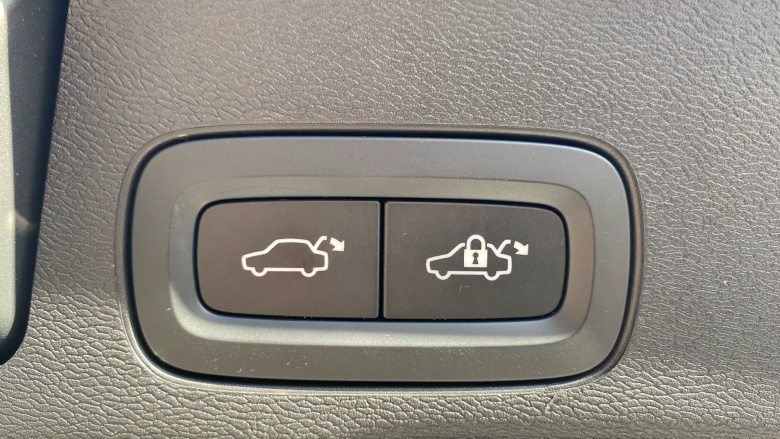 Volvo Xc60 2.0 B4D R DESIGN 5dr AWD Geartronic Diesel Estate